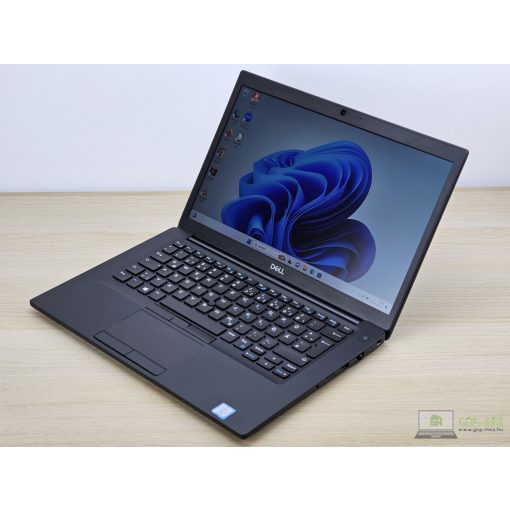 Dell Latitude 7490 Érintőképernyős